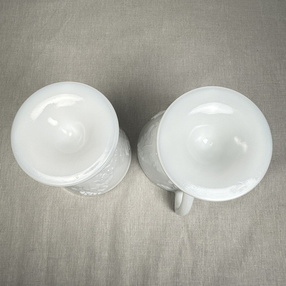 VTG Indiana Milk Glass Colony Harvest Grapes Cream and Sugar Set Mint Condition - Picture 6 of 6